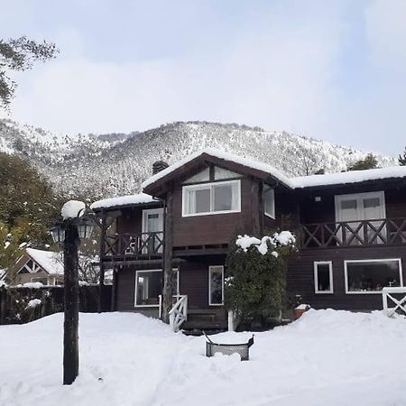 Indomito Hostel 圣卡洛斯-德巴里洛切 外观 照片